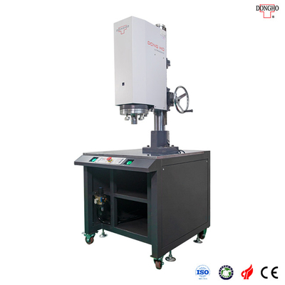 cheminement de accord automatique en plastique ultrasonique de fréquence de machine de soudure 6000W