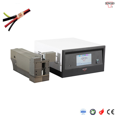 Machine à connecter de câblage cuivre ultrasonique pour la tache de soudure en métal soudant 20KHz