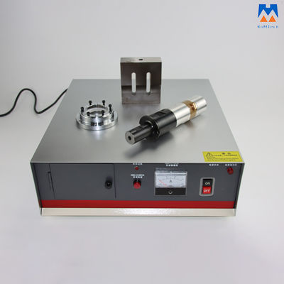 ensemble de la soudure 20khz ultrasonore avec le transducteur et le klaxon de générateur pour la soudure de soudure en plastique de tissu