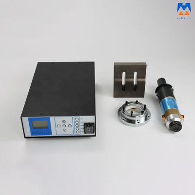 Système de soudure intermittent ultrasonique de soudure en plastique de 20KHz 2000W avec le transducteur et le klaxon de générateur
