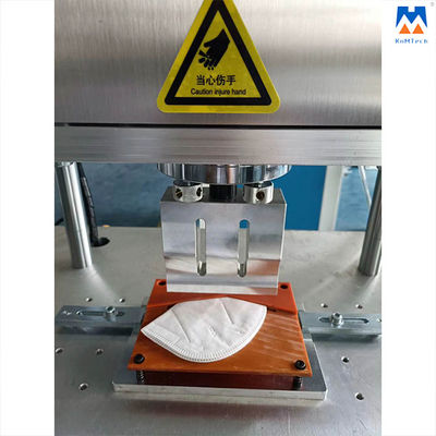 Bord non tissé de masque protecteur soudant la machine ultrasonique de cachetage de 20KHz 2KW
