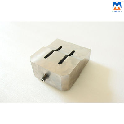 Le klaxon de soudure de moule titanique de soudure ultrasonore a adapté disponible aux besoins du client